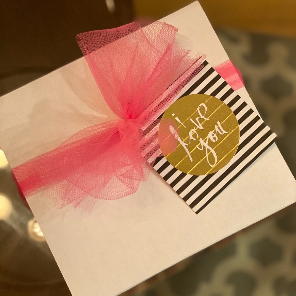 Meet your Posher, Celina